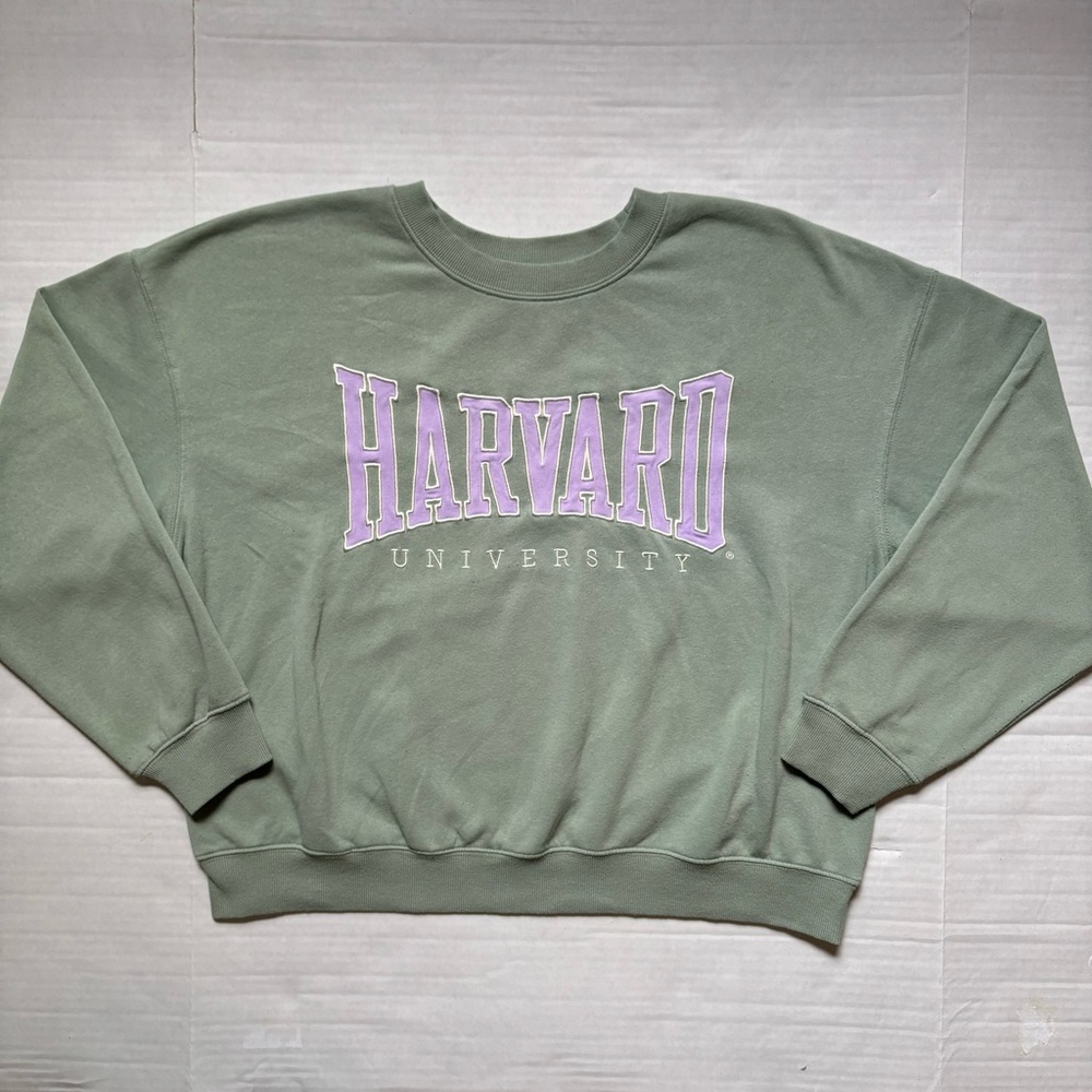 H&M- Women’s Harvard University Crewneck Large